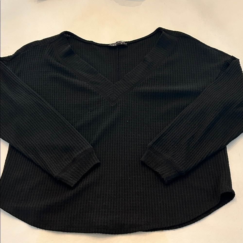 Black V-Neck Women's Long Sleeve Shirt